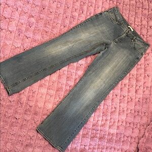 Coldwater Creek Straight Leg Mid Rise Jeans in Classic Medium Blue